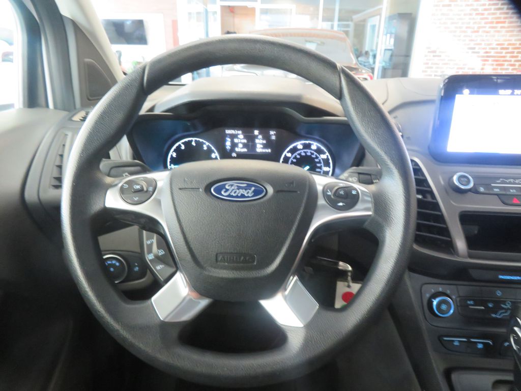 Photo 38 of this FORD TRANSIT CONNECT