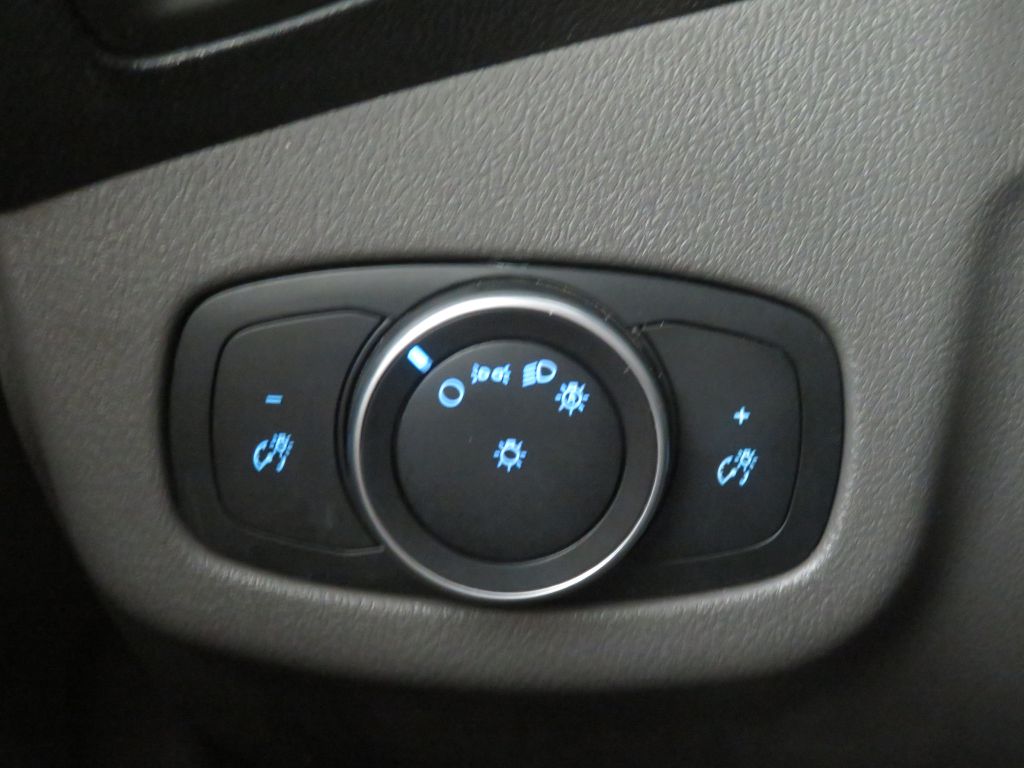 Photo 44 of this FORD TRANSIT CONNECT