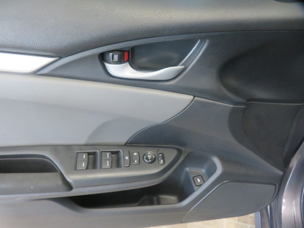 Photo 14 of this HONDA CIVIC
