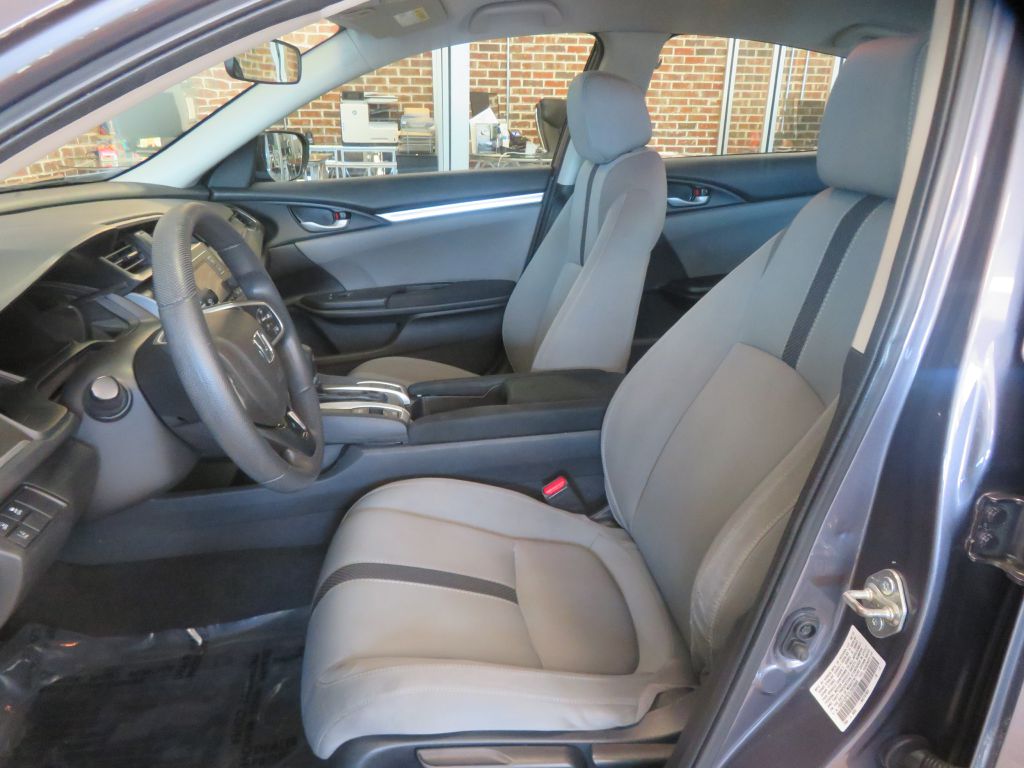 Photo 15 of this HONDA CIVIC