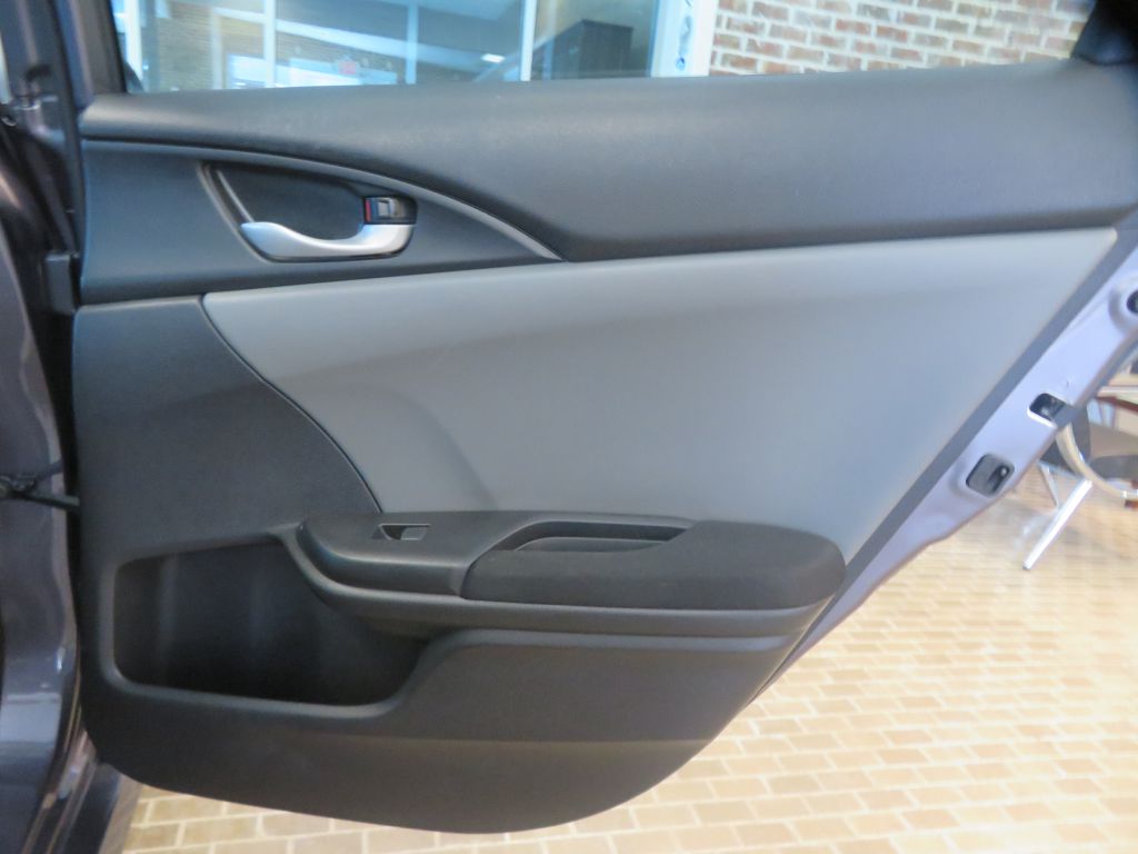 Photo 20 of this HONDA CIVIC
