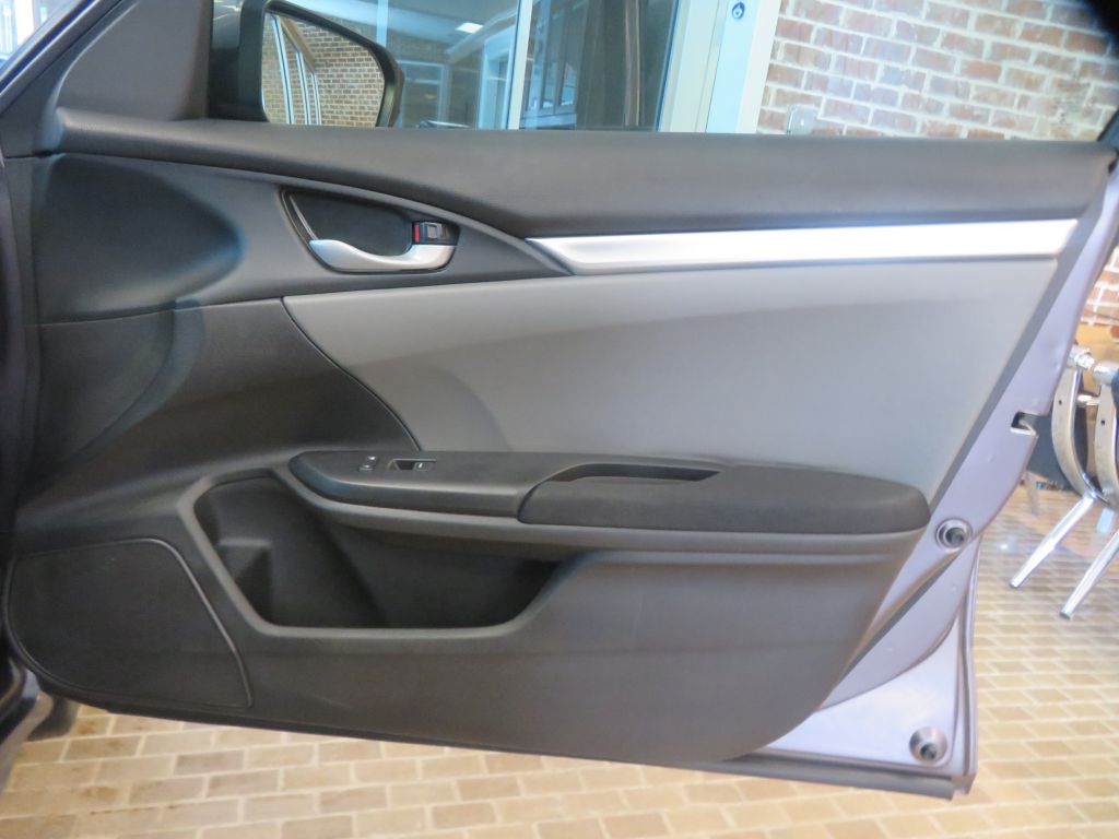 Photo 23 of this HONDA CIVIC