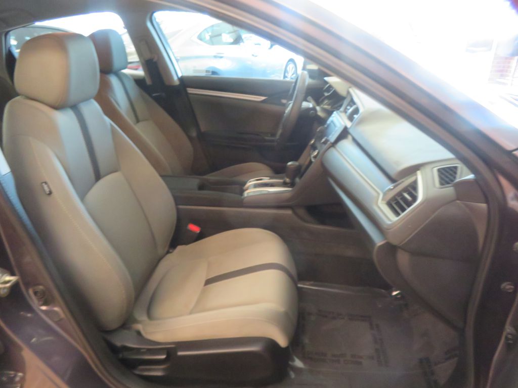 Photo 25 of this HONDA CIVIC