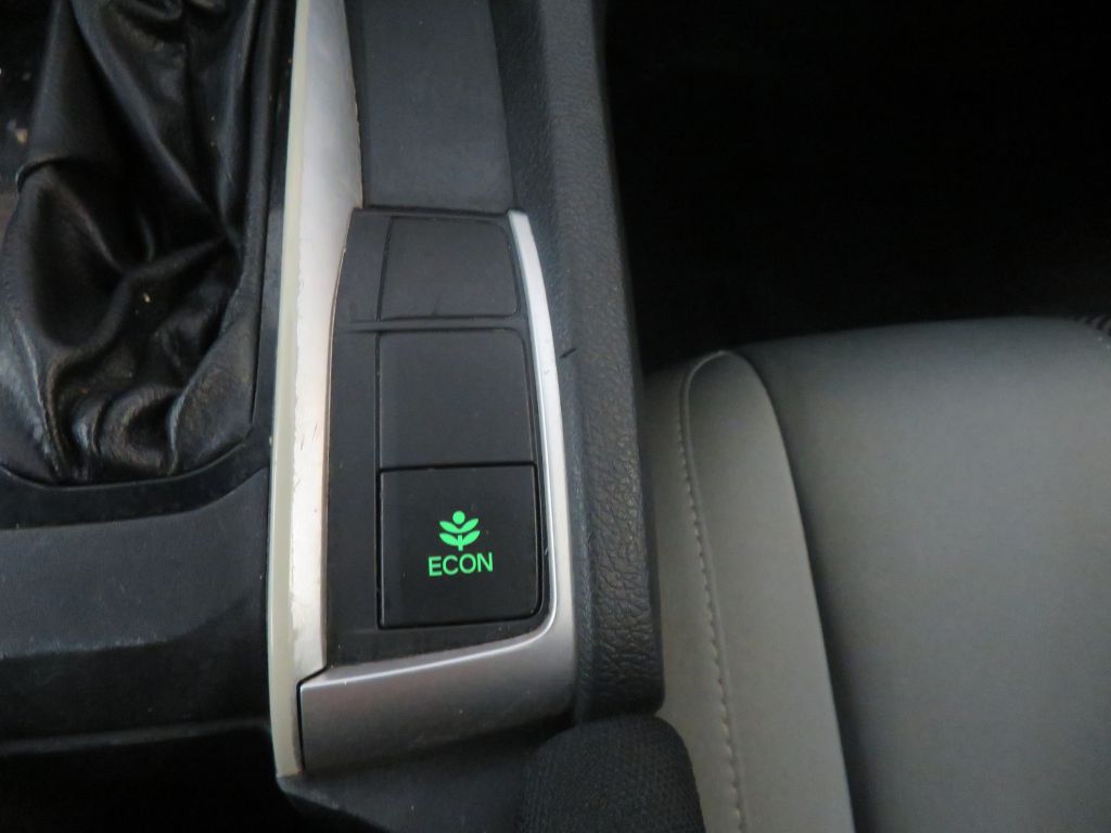 Photo 41 of this HONDA CIVIC