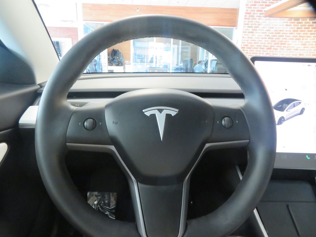 Photo 27 of this TESLA MODEL 3