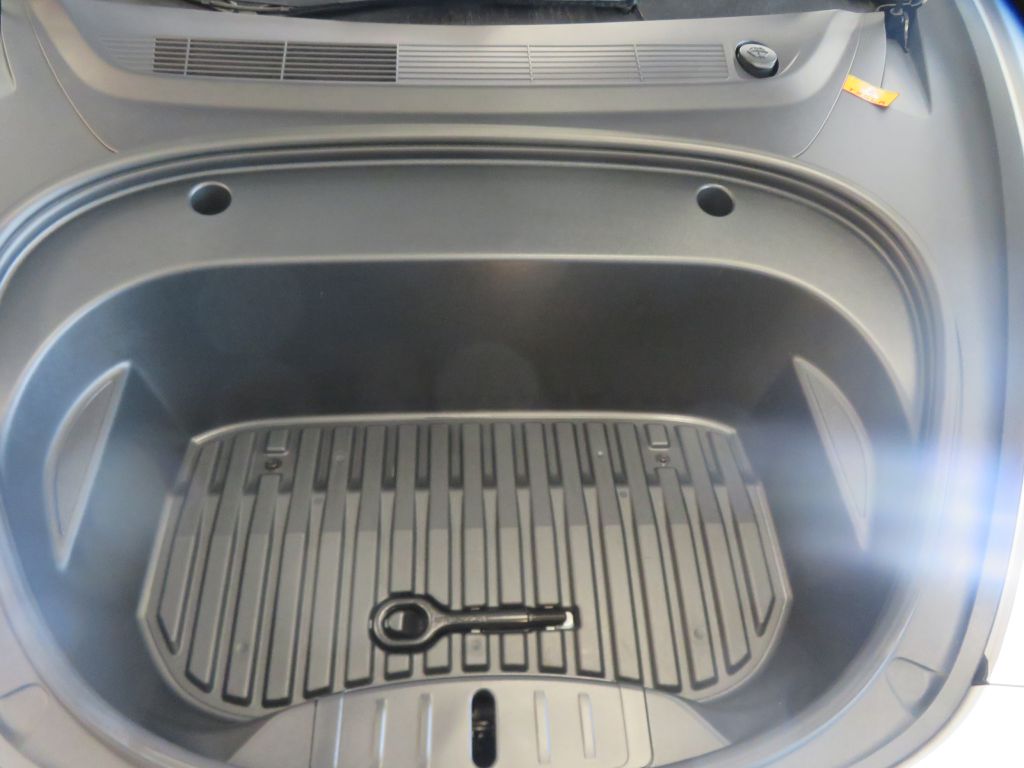 Photo 51 of this TESLA MODEL 3