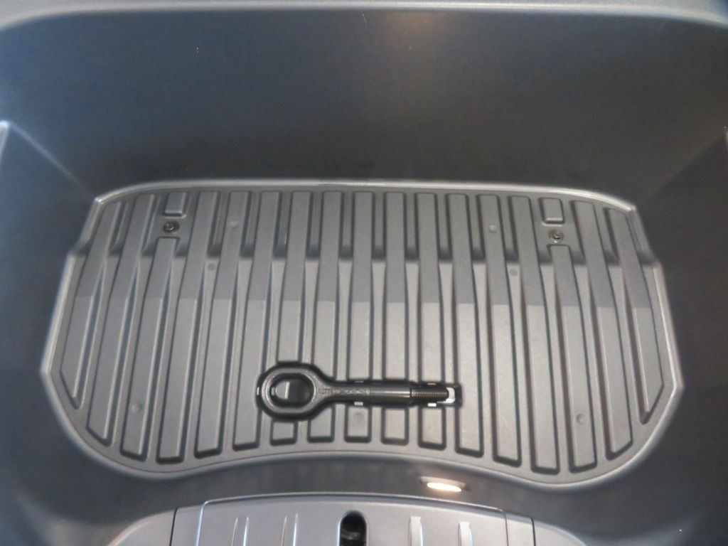 Photo 52 of this TESLA MODEL 3