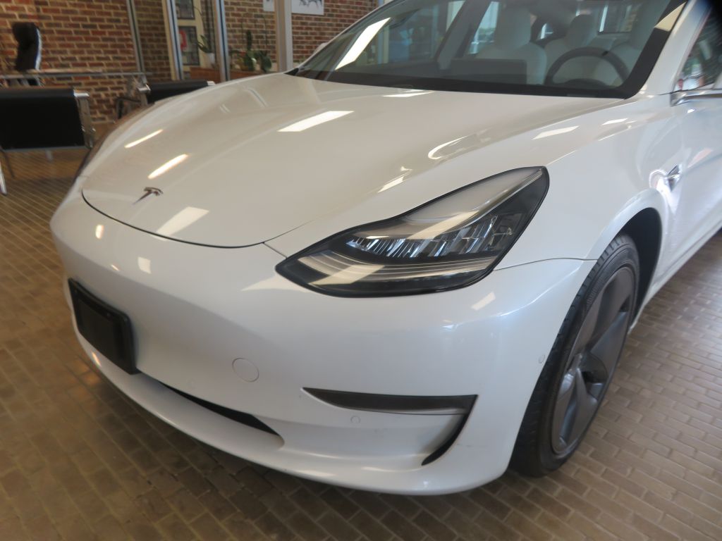Photo 58 of this TESLA MODEL 3