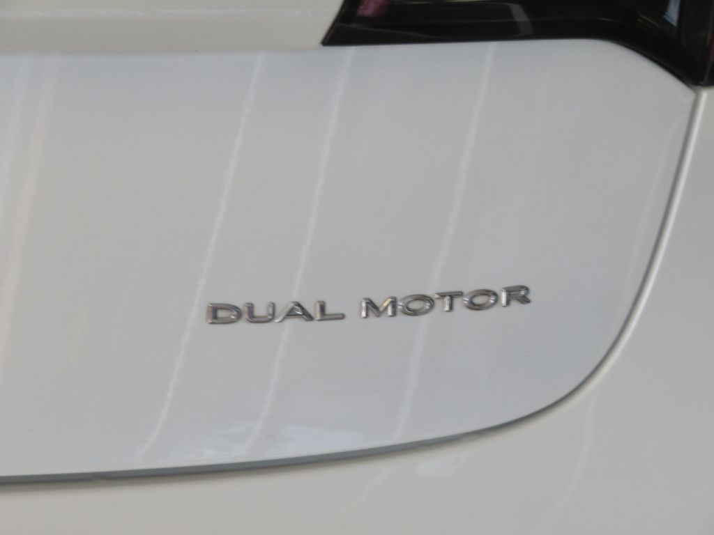 Photo 67 of this TESLA MODEL 3