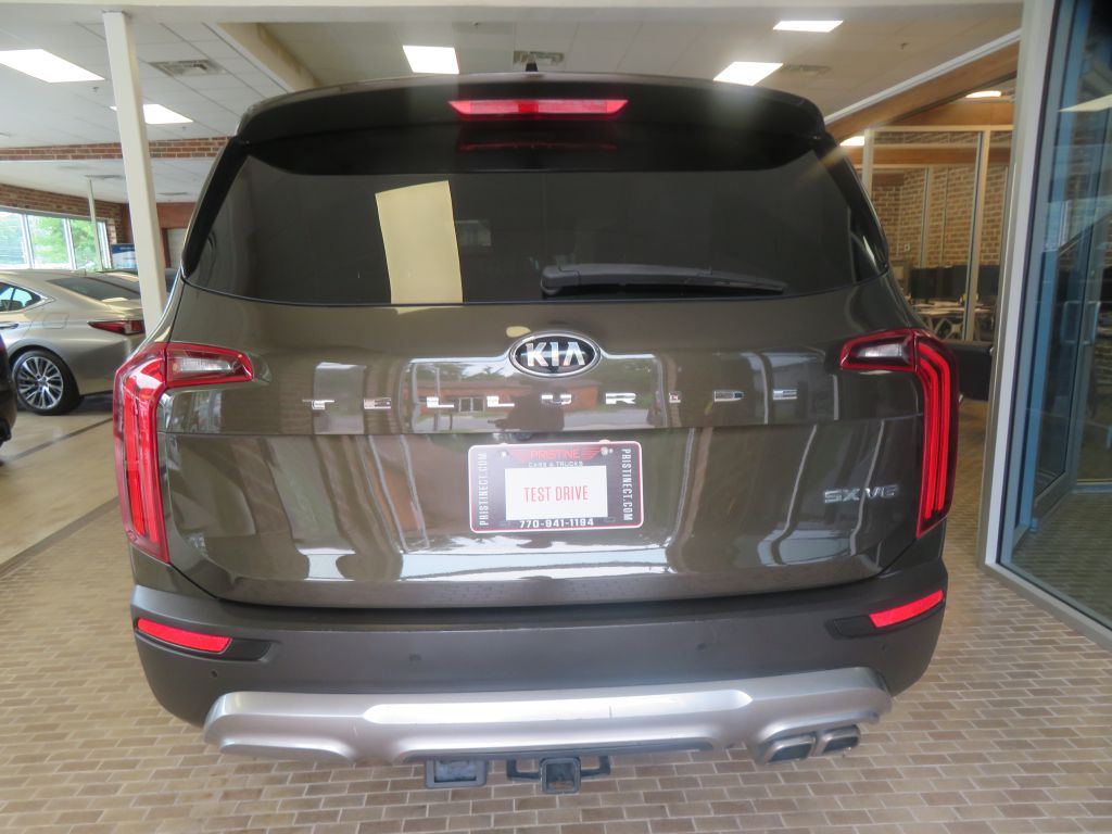 Photo 5 of this KIA TELLURIDE