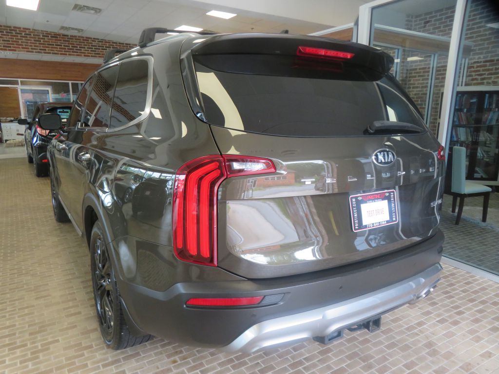 Photo 6 of this KIA TELLURIDE