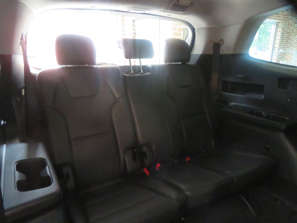 Photo 28 of this KIA TELLURIDE