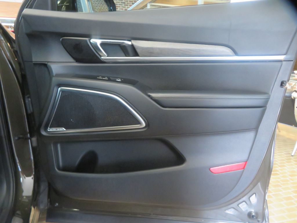 Photo 29 of this KIA TELLURIDE