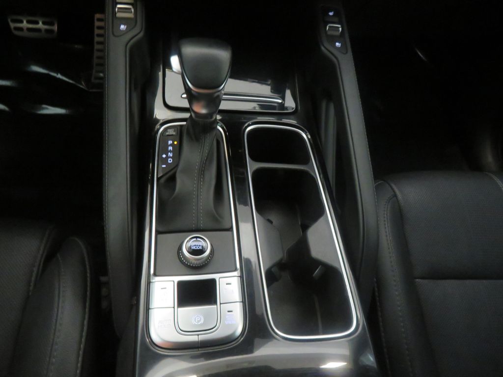 Photo 49 of this KIA TELLURIDE