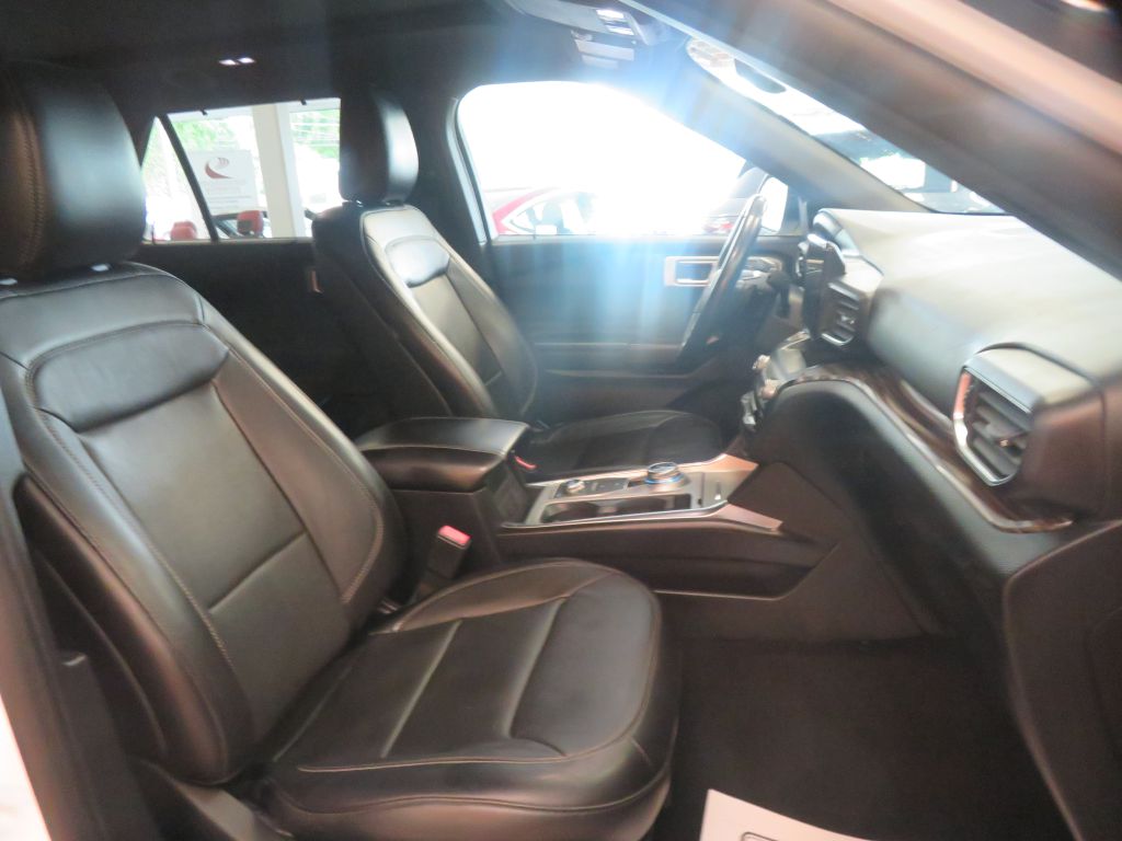 Photo 25 of this FORD EXPLORER LTD