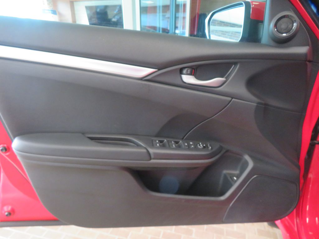 Photo 13 of this HONDA CIVIC