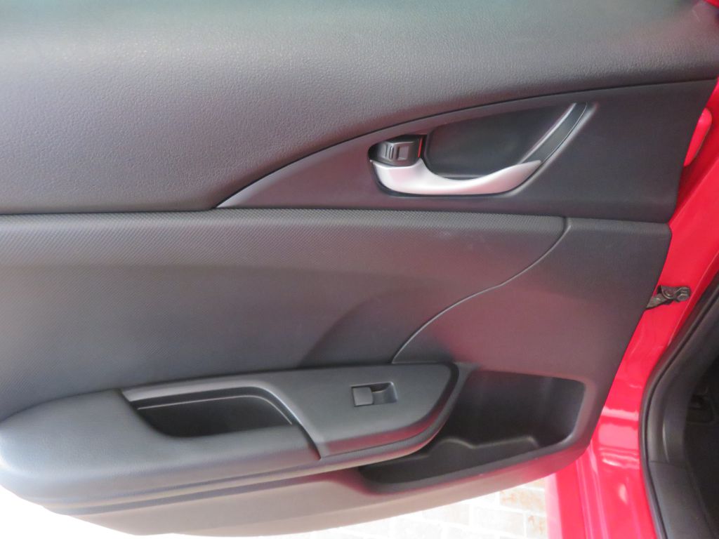 Photo 18 of this HONDA CIVIC