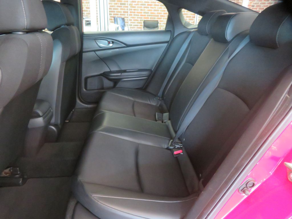 Photo 19 of this HONDA CIVIC