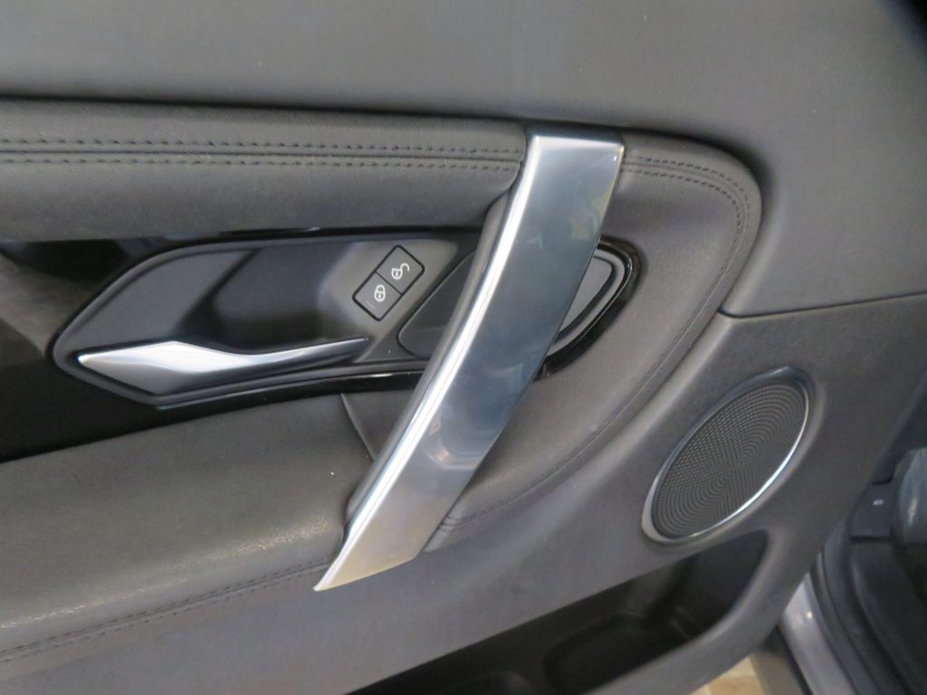 Photo 14 of this LAND ROVER DISCOVERY SPORT