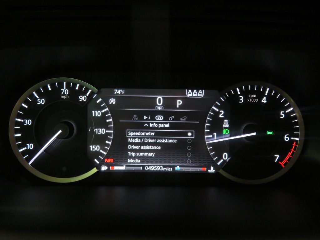 Photo 30 of this LAND ROVER DISCOVERY SPORT