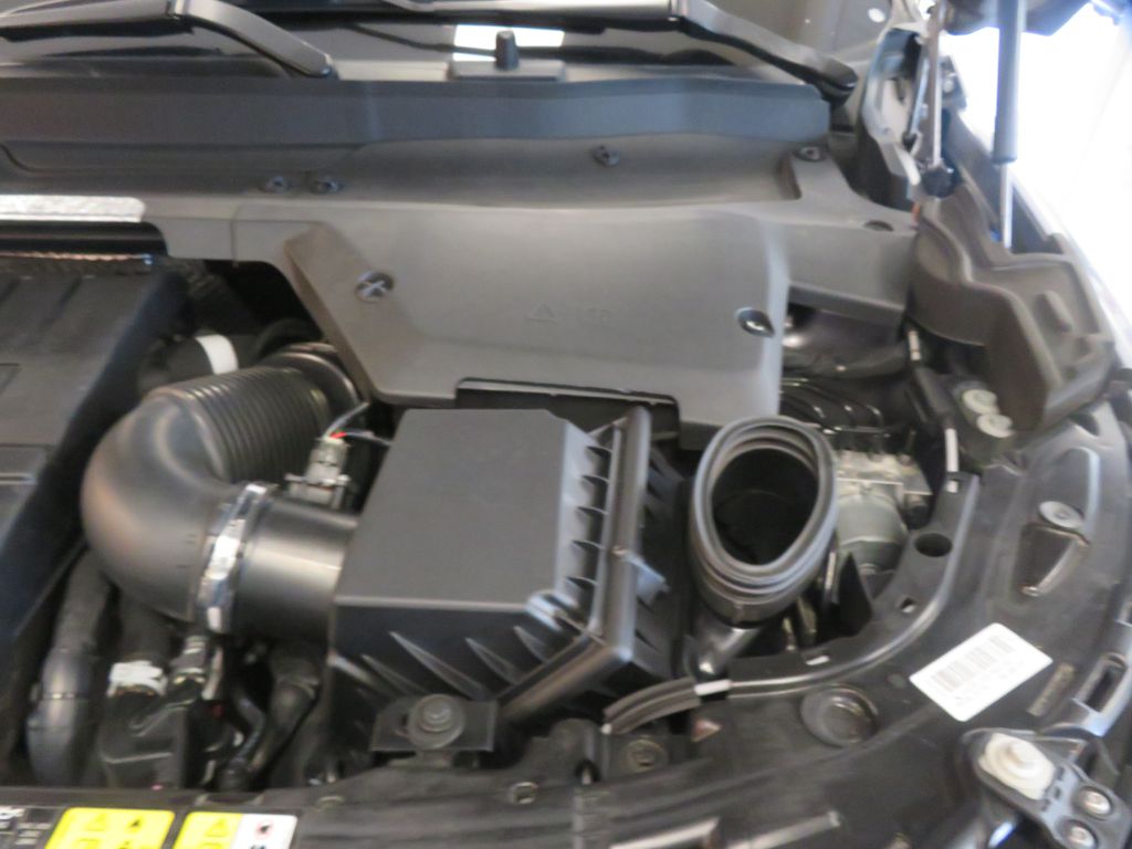 Photo 52 of this LAND ROVER DISCOVERY SPORT