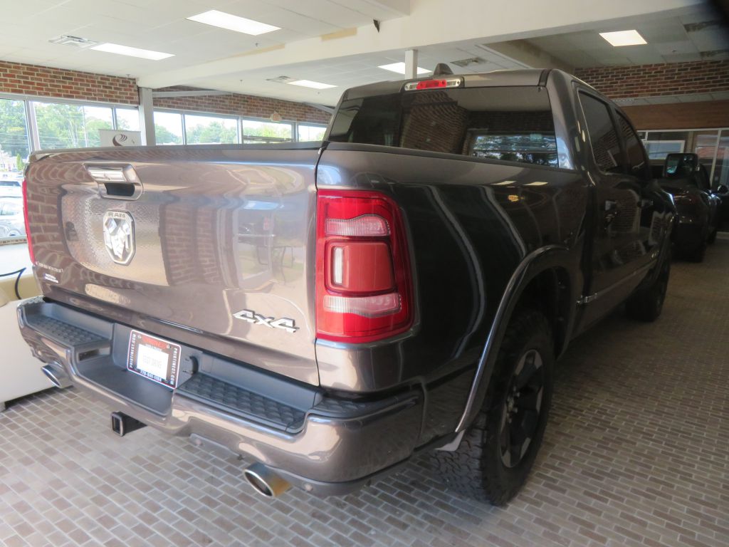 Photo 4 of this RAM 1500