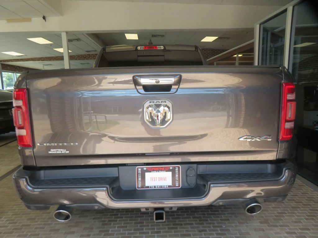Photo 5 of this RAM 1500