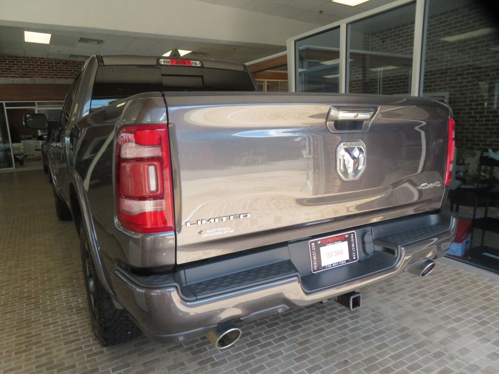Photo 6 of this RAM 1500