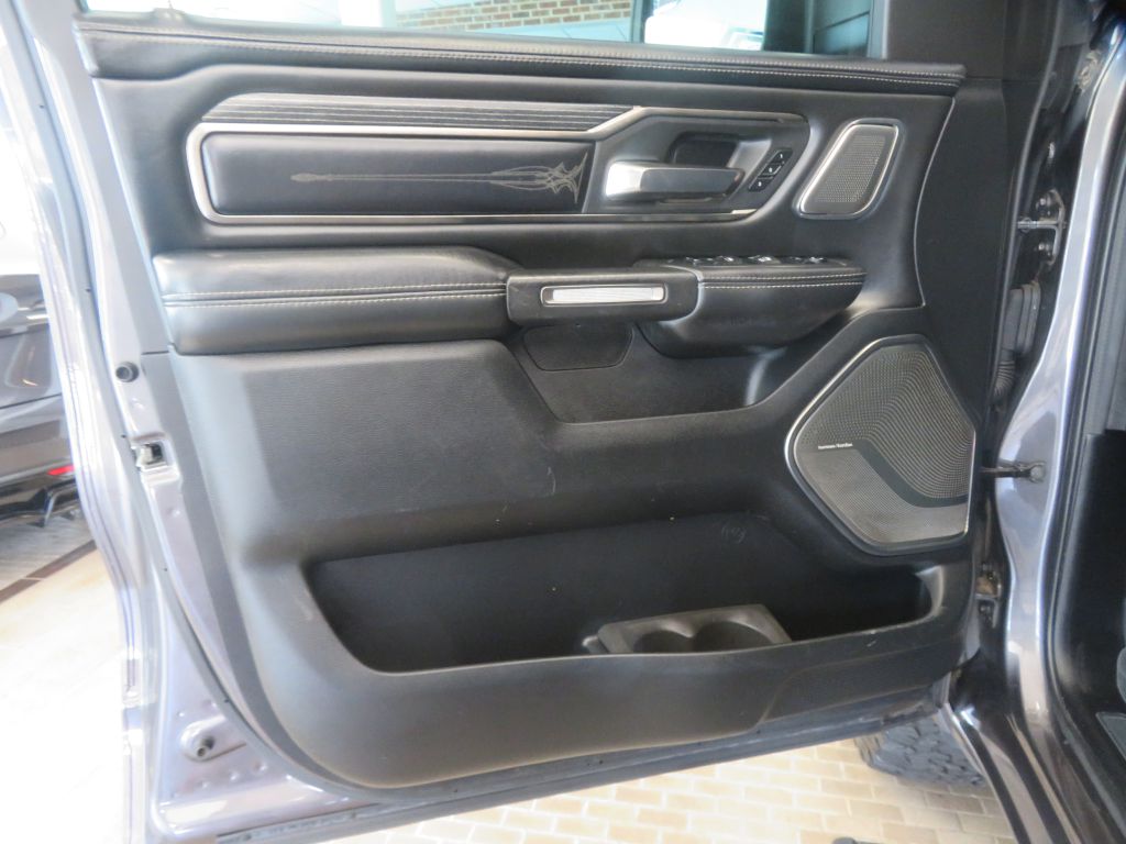 Photo 13 of this RAM 1500