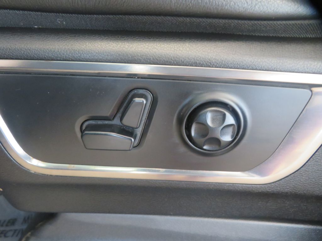 Photo 16 of this RAM 1500