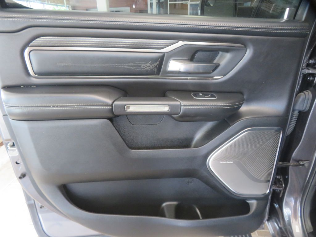 Photo 18 of this RAM 1500