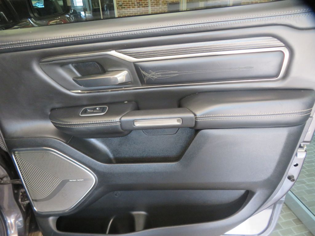 Photo 21 of this RAM 1500
