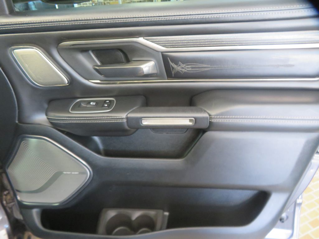 Photo 24 of this RAM 1500