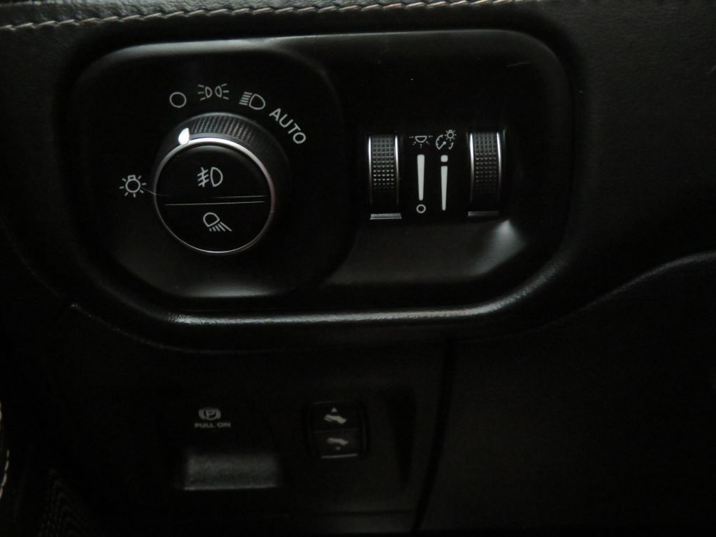 Photo 35 of this RAM 1500