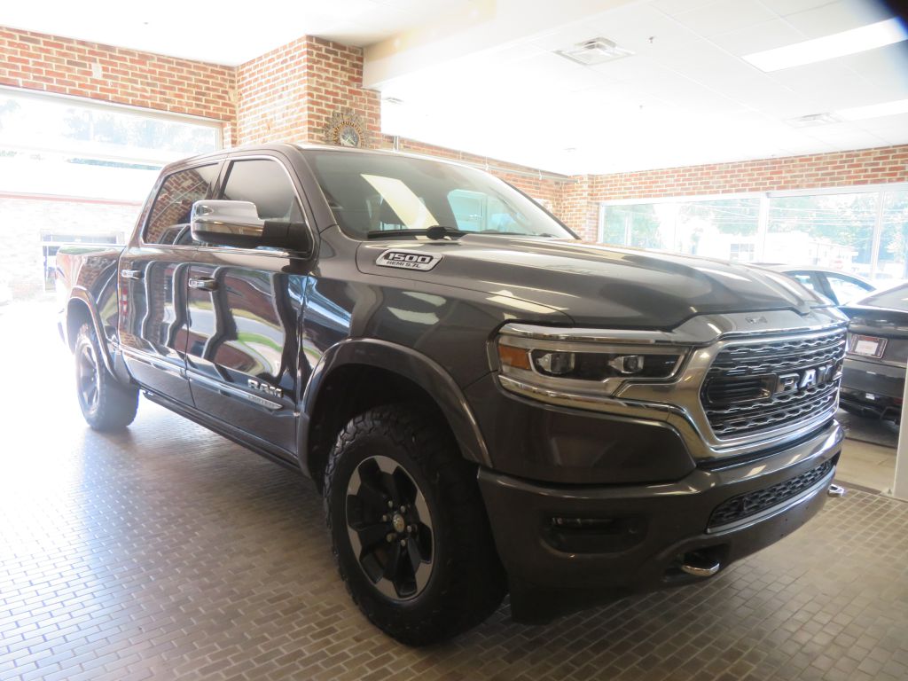 Photo 65 of this RAM 1500