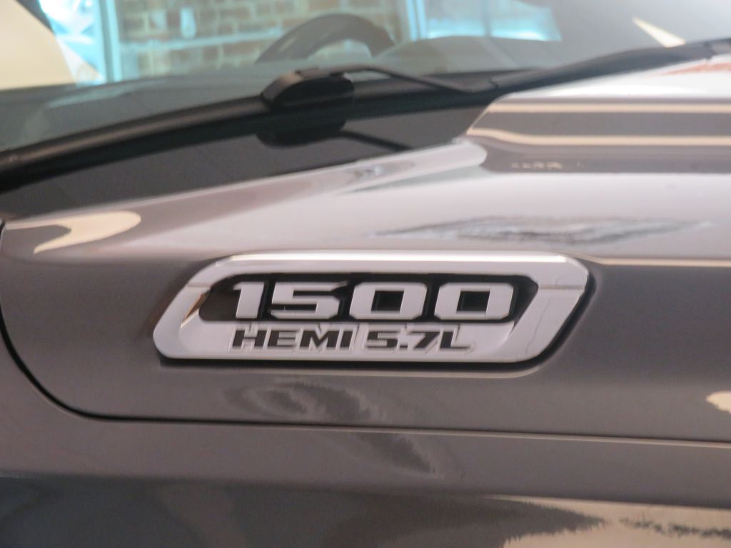 Photo 66 of this RAM 1500