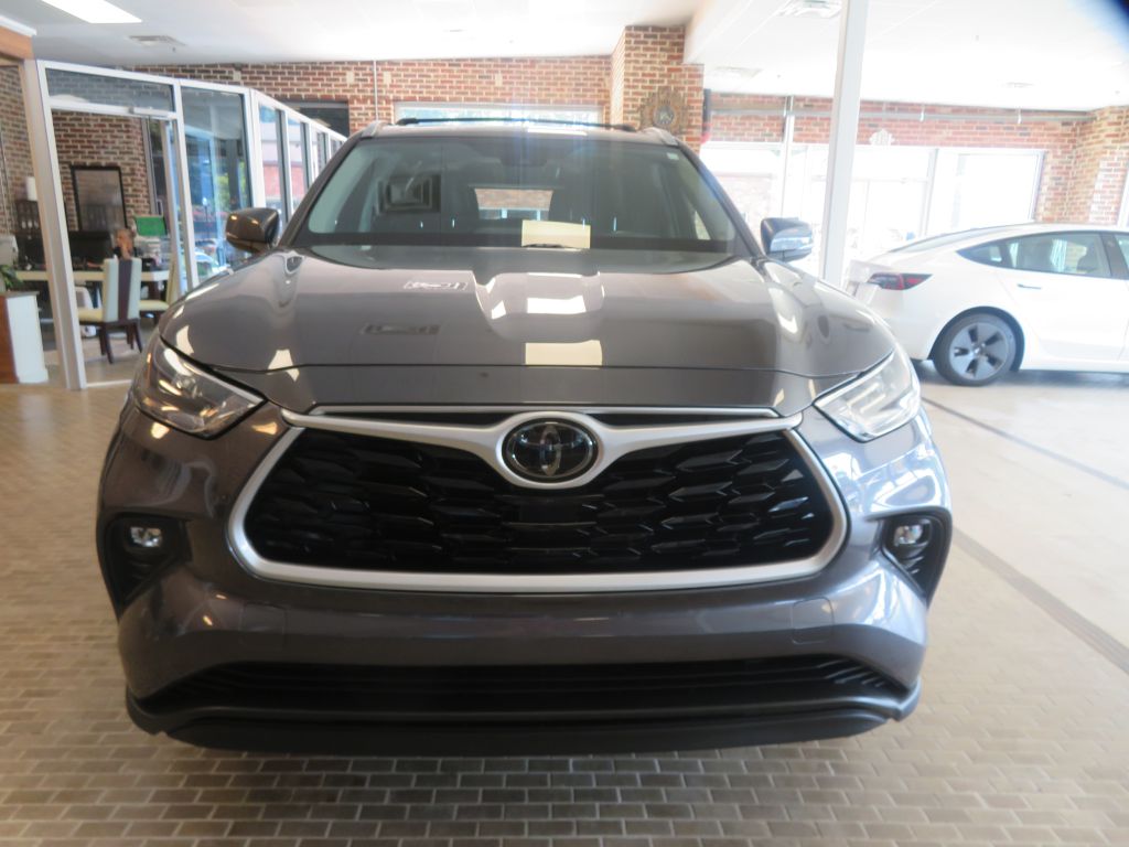 Photo 3 of this TOYOTA HIGHLANDER