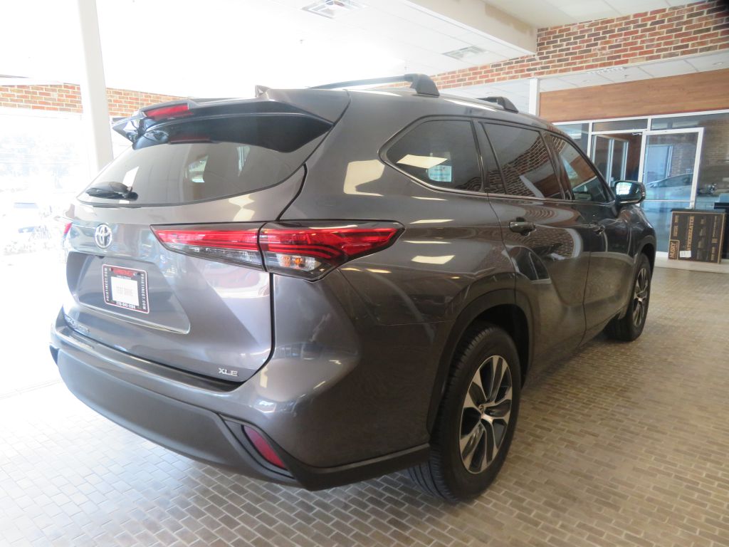 Photo 5 of this TOYOTA HIGHLANDER