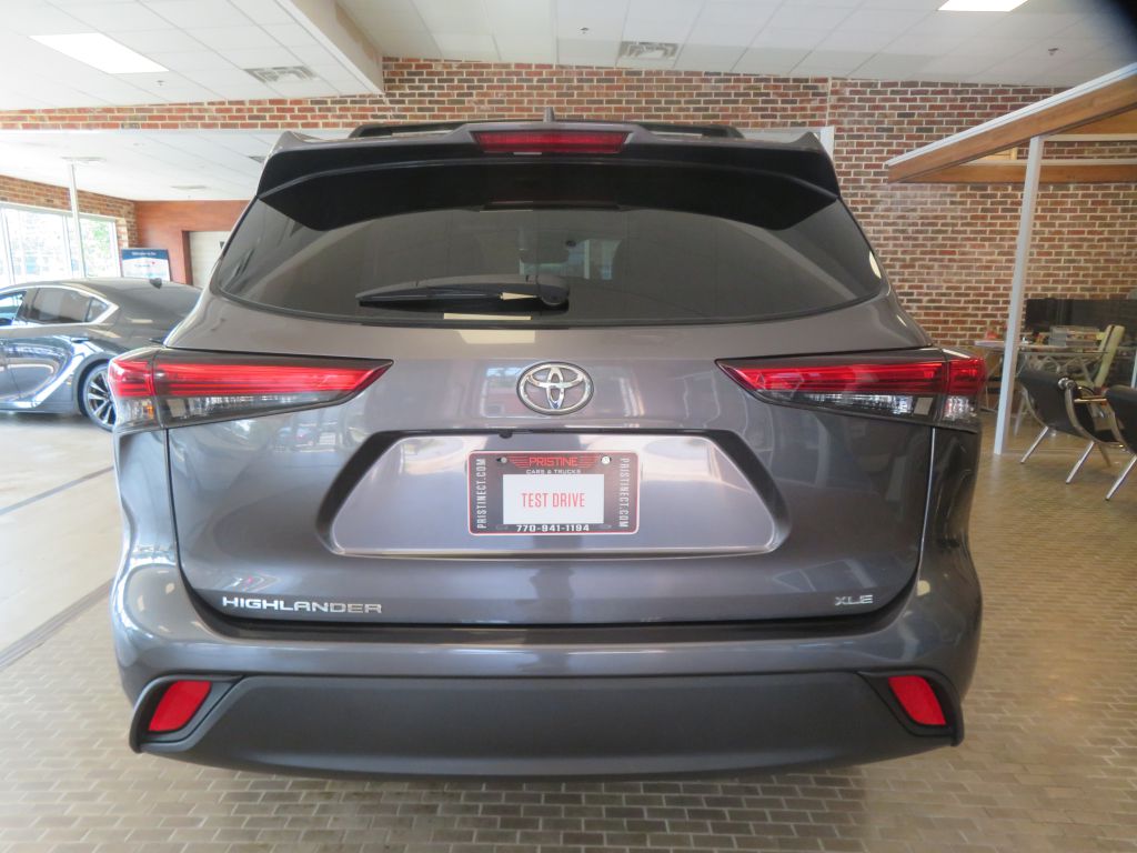 Photo 6 of this TOYOTA HIGHLANDER