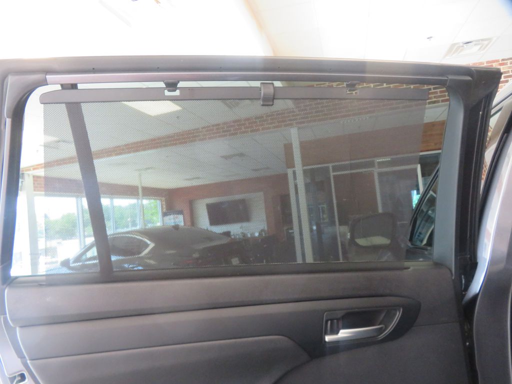 Photo 20 of this TOYOTA HIGHLANDER