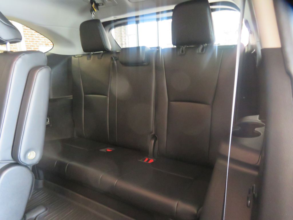 Photo 22 of this TOYOTA HIGHLANDER