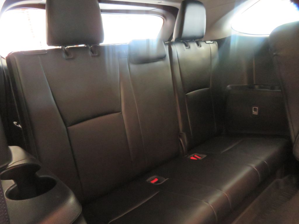 Photo 27 of this TOYOTA HIGHLANDER