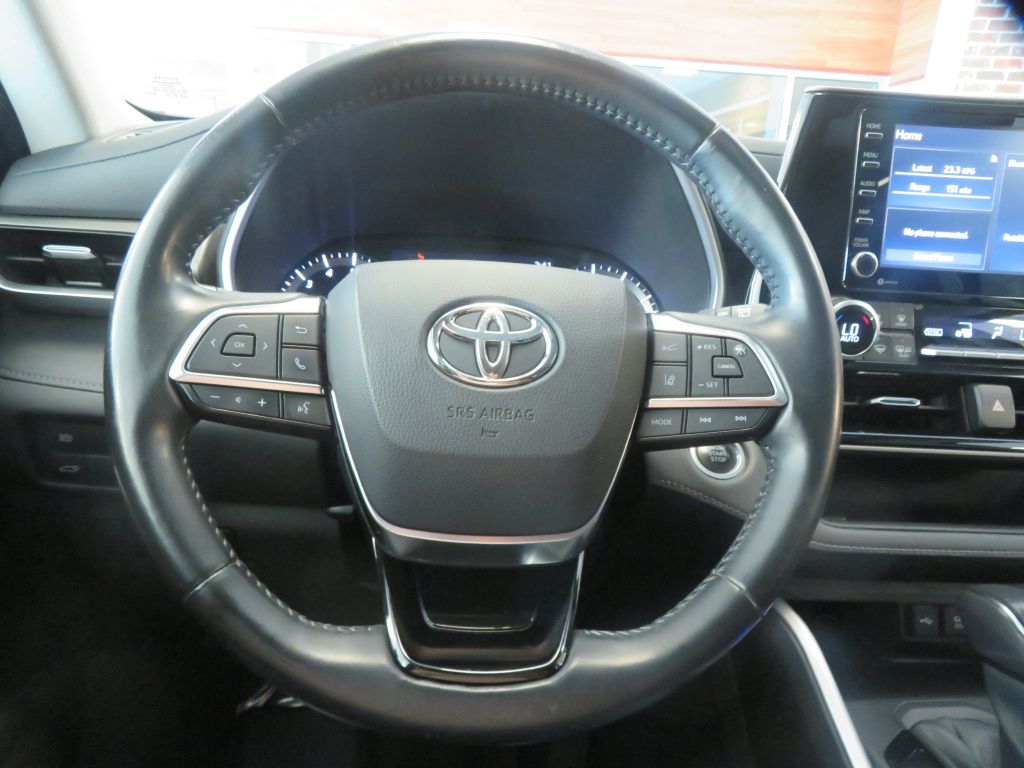 Photo 34 of this TOYOTA HIGHLANDER