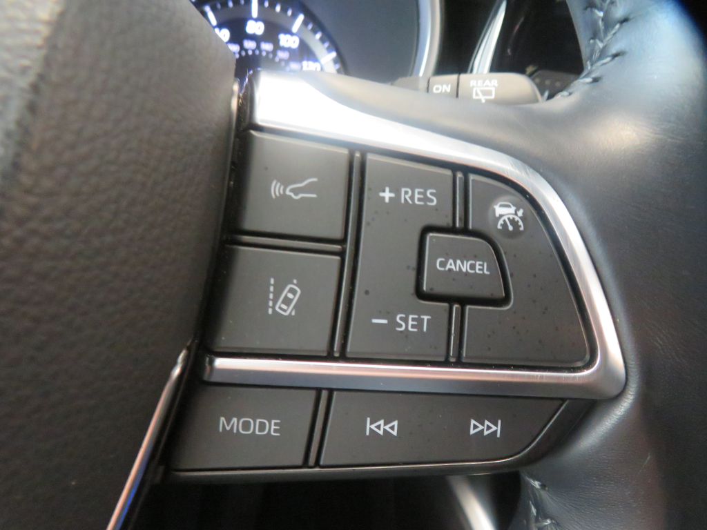 Photo 37 of this TOYOTA HIGHLANDER