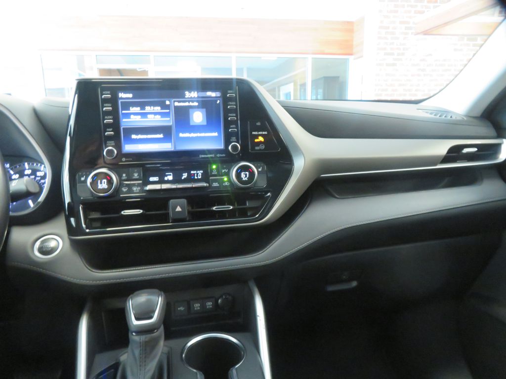 Photo 41 of this TOYOTA HIGHLANDER
