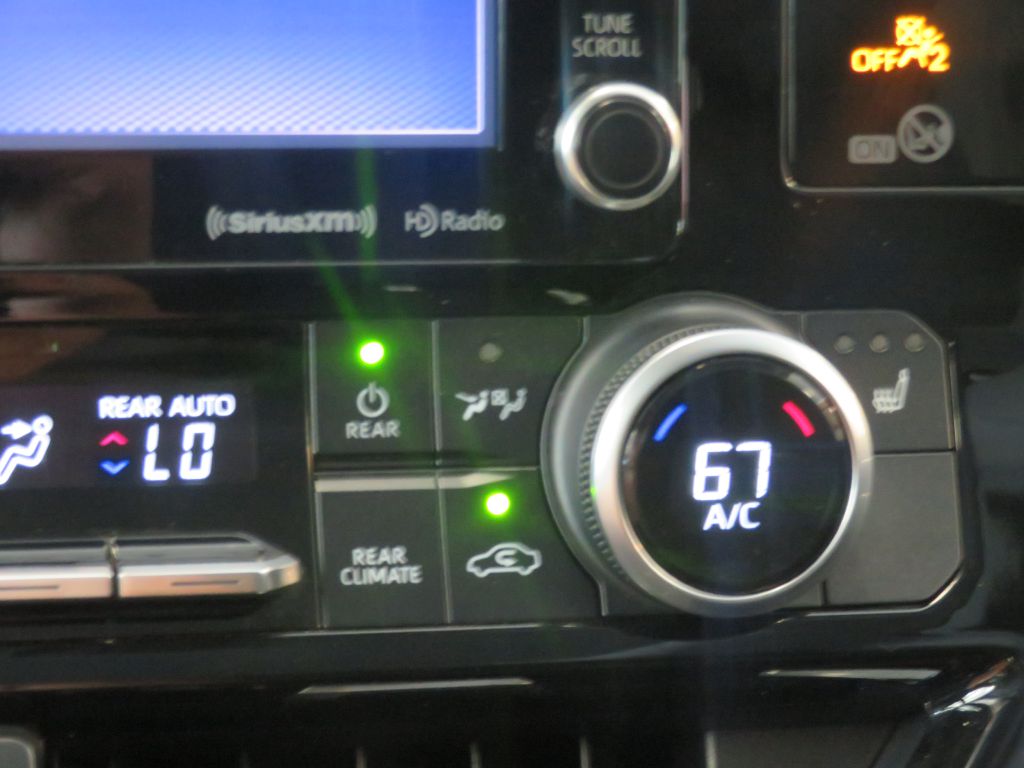 Photo 44 of this TOYOTA HIGHLANDER