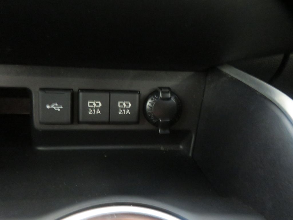 Photo 47 of this TOYOTA HIGHLANDER