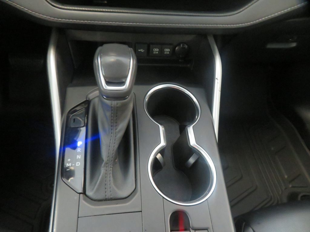 Photo 48 of this TOYOTA HIGHLANDER