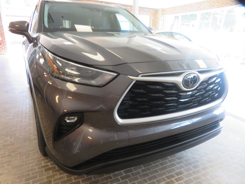Photo 69 of this TOYOTA HIGHLANDER