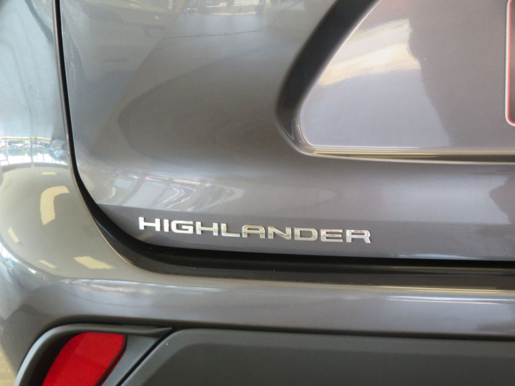 Photo 76 of this TOYOTA HIGHLANDER